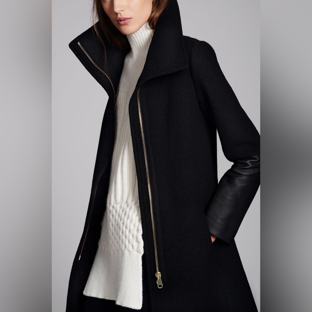 Club Monaco Wayland Coat ~ Black Wool with leather sleeve detailing - Picture 2 of 11